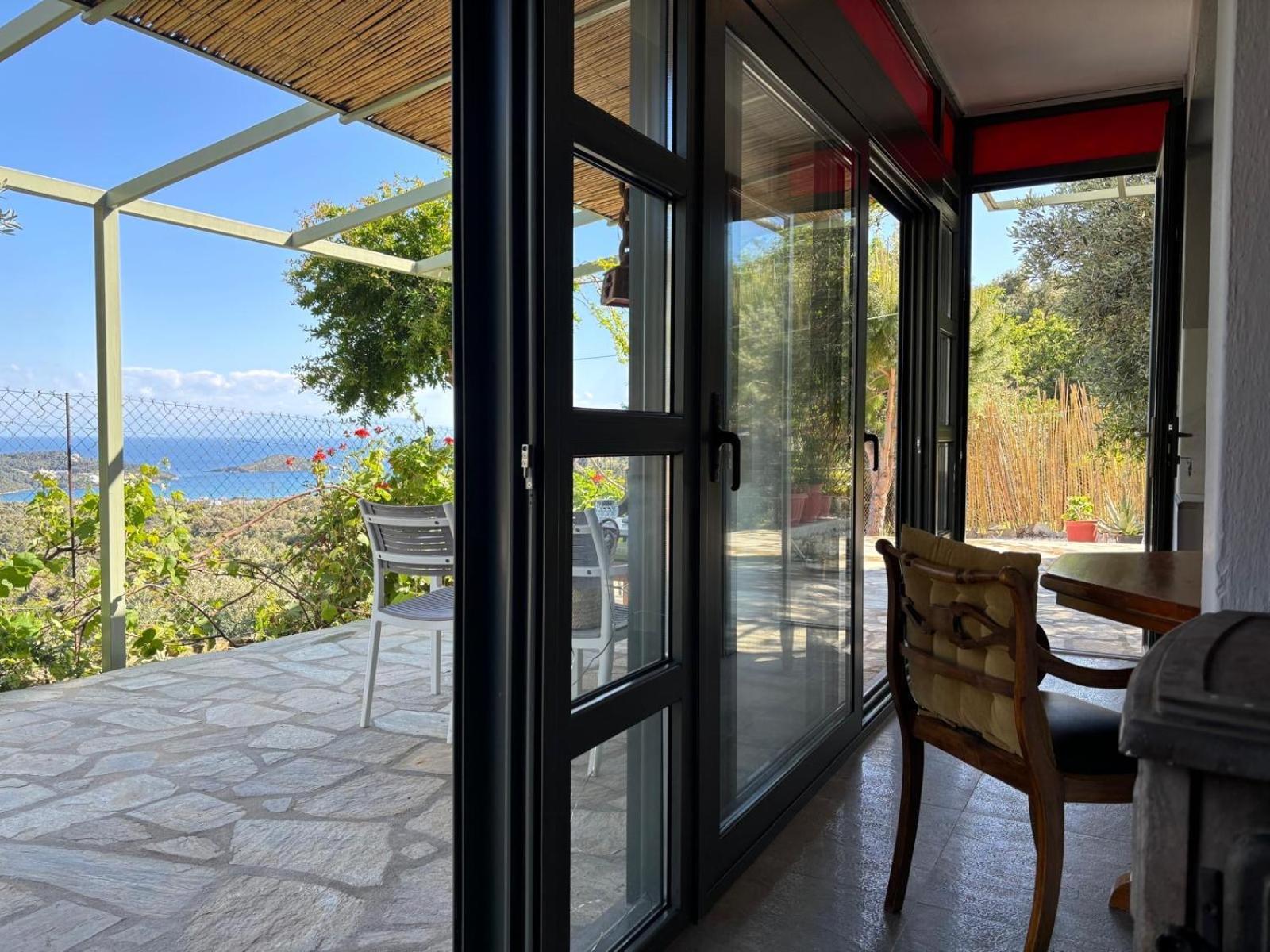 Tierra Villa Skiathos Town Exterior photo
