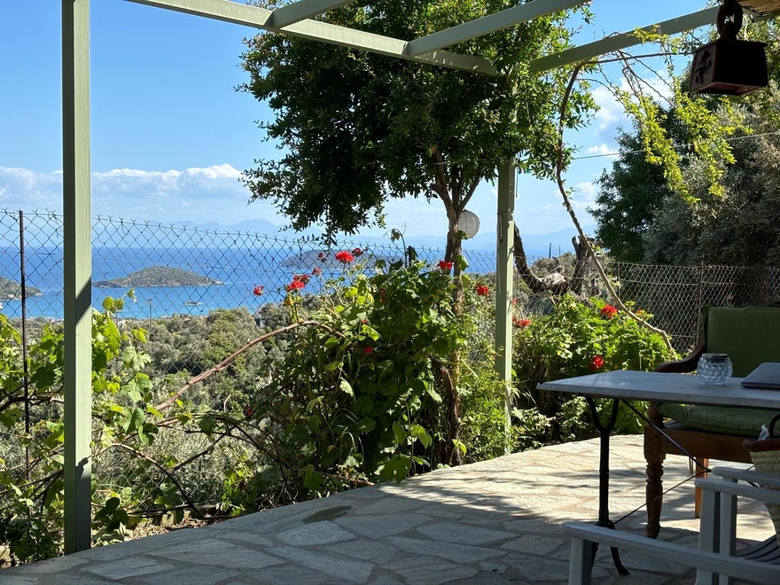 Tierra Villa Skiathos Town Exterior photo